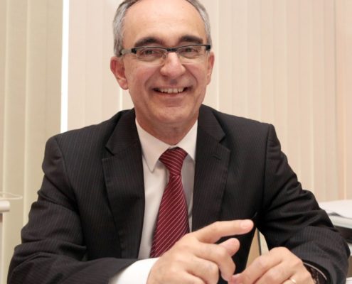 Guilherme Costa foi eleito com 56% dos votos